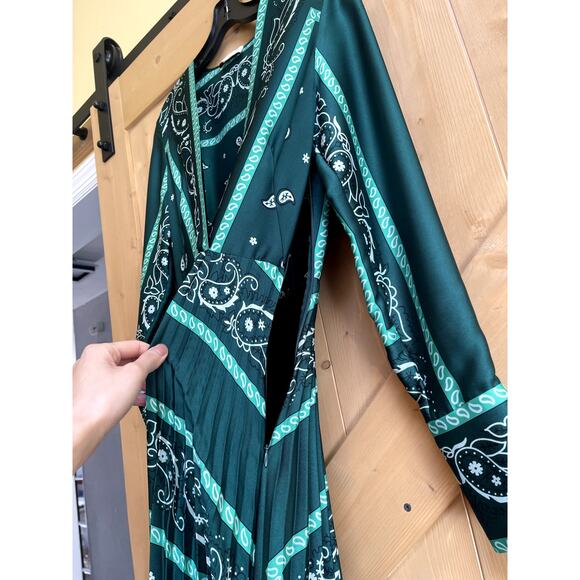 Sandro V Neck Long Sleeve Paisley Print Pleated Midi Dress Green Pattern Small - Picture 3 of 10